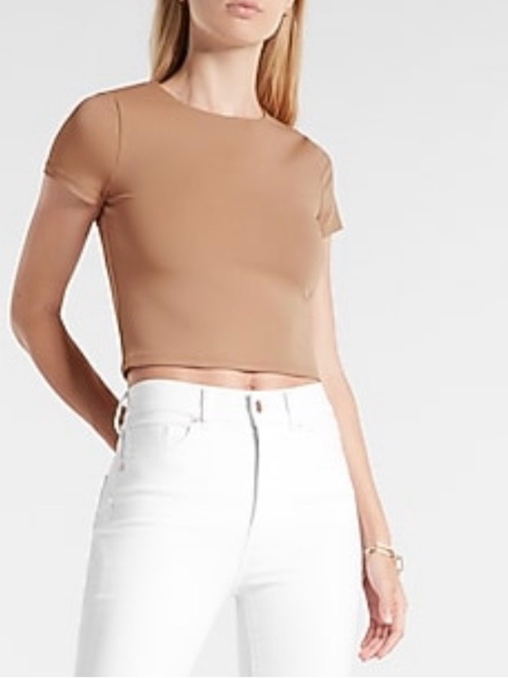 Express Body Contour High Compression Matte 90s Cropped Tee - Medium